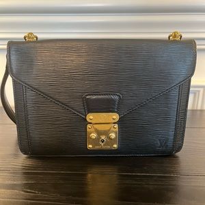 Louis Vuitton Epi Sellier Dragonne Clutch